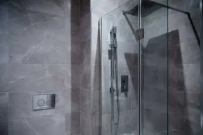 Appartement-Large-Salle de bain privée-Vue sur Rue - Image 5