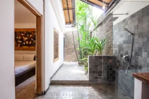 Beautiful 3 Bedroom Private villa with Tropical Vibes in the Heart of Seminyak - Image 3