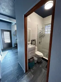 Relaxing Retreat with Pool in a Quiet Coastal Area. Walk to Ferry to San Juan. - Image 3