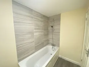 Stunning 2 bedroom apartment with amazing views over Ironbridge! - Image 2