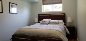 Harbourside Haven - One Bedroom Oceanview Suite - Image 3