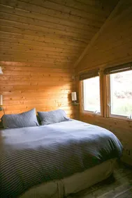 Schöne Hütte auf 10 Hektar großen Pferderanch - River Front - Image 4