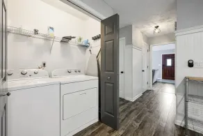 Spacious 4BR in Marietta with Modern Amenities - Image 2