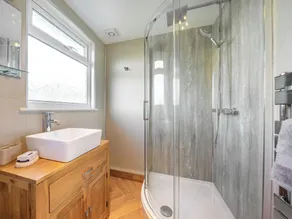 Alojamiento de 3 habitaciones en Hundred House, near Llandrindod Wells - Image 2
