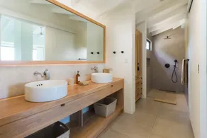 Sunset House - oceanview villa 5-min walk to the beach by Elite Beach Villas - Image 3