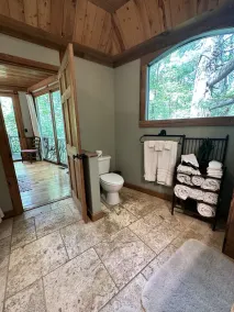 Hidden Hollow 2 BR 2 bad GANG til byen - Image 3