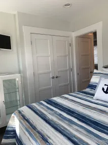Beautiful 1 BR Condo 1 block from Commercial Street - Image 4