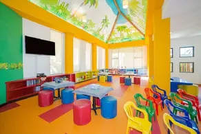 2 Bedroom Oceanfront Penthouse with Resort Amenities - Image 2
