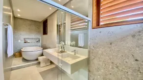 House with beautiful pool and private cook! - Image 5
