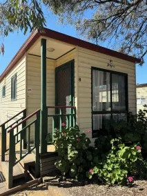 Hay Caravan Park - Image 4