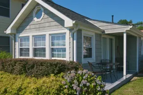 A Great Escape !! One Of A Kind Waterfront Cottage. - Image 4