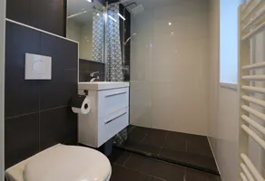 Chalet with 3 bedrooms and terrace - Image 2