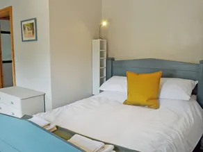 2-Bed Cottage in Buxton - Image 3