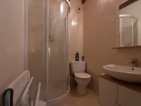 Charming Cottage with Wi-Fi, Baby Gear, and Terrace near Owners' Home - Image 2