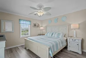 Heart of Oak Island/2nd Row Ocean Vew - 3 Bedrooms - Image 4