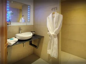 Ski nos Alpes a partir deste novo chalé de 4 * com jacuzzi - Rede OVO - Image 3