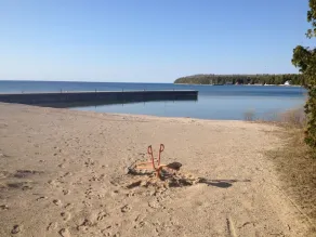 Sunny Cottage in Ellison Bay - Image 3