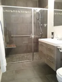Large 7 bd 5 bath house. A few miles from wildlife safari. Gourmet kitchen - Image 4