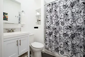 Bad Ass Bicycle Bungalow - Historic Downtown Phoenix Home - 7 mins to Airport - Image 4