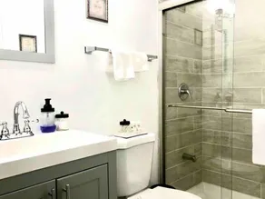 The Ultimate Escape. Unpack, Relax, Enjoy!Sleeps14 - Image 3