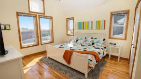 Soundfront, Shared Dock and Pier, Elevator, Private Pool, Hot Tub - Image 5