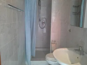 WOHNUNG MIT MEERBLICK, MIT RESERVIERTEM PARKPLATZ - Image 2
