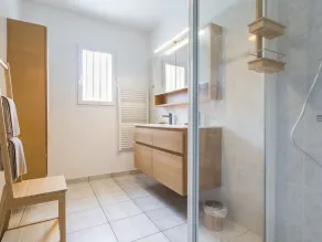 Maison Calme avec Jardin Clos, Près de Pornic et Nantes, Wifi et Équipements Bébé Inclus - FR-1-306-1239 - Image 2