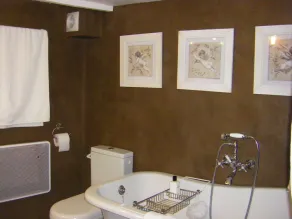 Trois niveaux -2 chambre-2 salle de bain-terrasse en plein air-entièrement rénové - Image 2