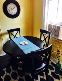 The Freckled Farmhouse near Gettysburg Battlefields, Wineries, Skiing, & Hiking Sleeps 14 - Image 2