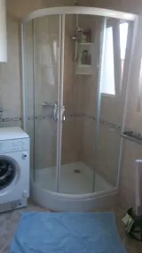 Apartment with terrace near the beach - Image 3