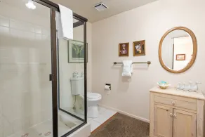 Lakefront Viking Oasis: 2 BR / 2. 5 condo BA à Big Bear Lake, pour 6 personnes - Image 4