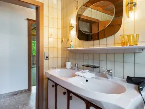 Cosy Apartment in Muhlbach With Balcony - Image 2