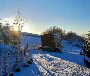 Croft head Shepherd's hut on traditional Lakeland farm - Image 5