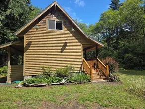 CozyCattail Cabin on our secluded coastal estuary woodland retreat - Image 5