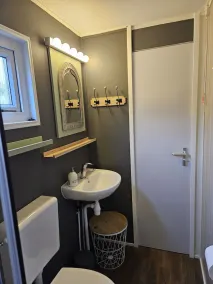 Prachtig ruim chalet aan de Noordhollandse kust compleet voor 5 personen. - Image 2