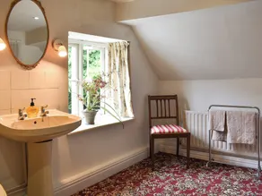 1 bedroom accommodation in Cerne Abbas - Image 5