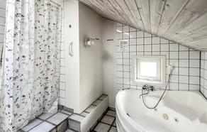 Dejligt hjem i Nexø med sauna - Image 3