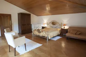 Villa in pietra con piscina immersa nel verde tra Arezzo e Firenze - Image 5