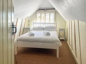 2 bedroom accommodation in Wittersham - Image 3