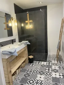Appartement de Charme Neuf, en Pleine Nature Avec Piscine Privative Chauffée - Image 2