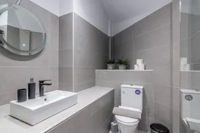 ARIS Premium Accommodation - Image 2