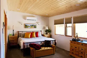 Entire home with privacy and views 10 mins to town 25mins to ski area - Image 4