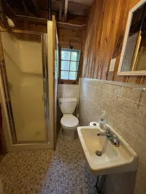 Restawhile Limit 6 2 Bedroom Cabin by RedAwning - Image 2