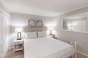 Modern condo in oceanfront building with pools, hot tubs, arcade, & beach access - Image 5
