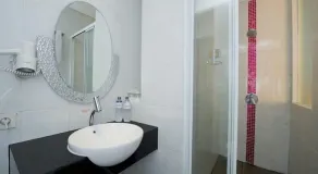J Hotel - Bandara Soekarno Hatta - Image 5