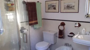 Villa with heated pool - Image 2