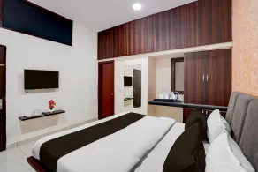 Classic Hotel Charanjit Arora - Image 2