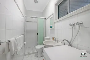 KOZYGURU FAIRFIELD 3 BEDROOM COMFY HOUSE WITH FREE PARKING NFA011 - Image 2