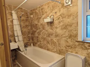 Fully-equipped flat in the city of London. - Image 3