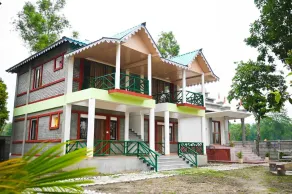 Hotel Dynasty Inn - Image 3
